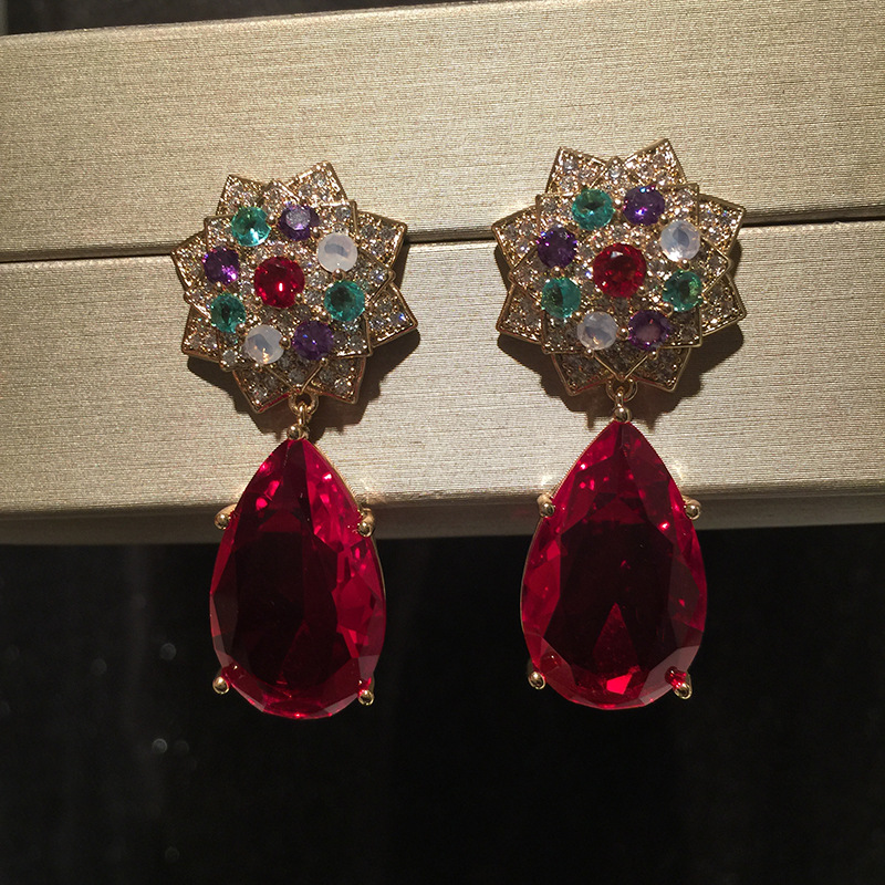 Rouge Goutte D'eau Boucles D'oreilles De Luxe Élégant Graceful Sterling Argent Aiguille Couleur Camélia Champagne Haute Profil Grand Boucles D'oreilles display picture 6