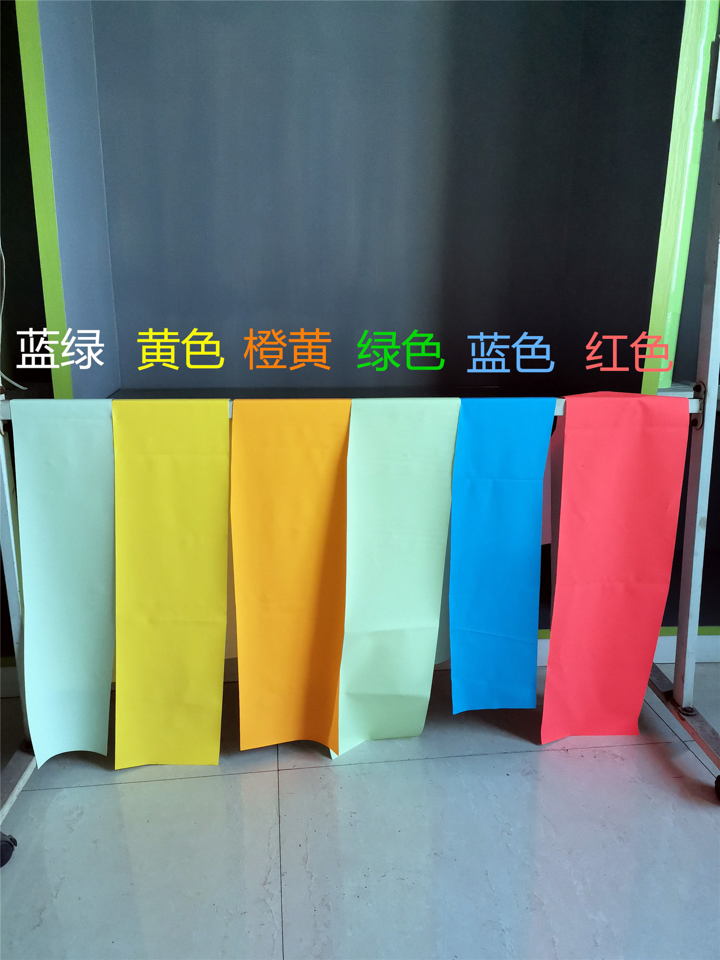 长余辉夜光自发光布 化纤夜光涂层面料 蓄光反光结合高端功能布料-阿里巴巴