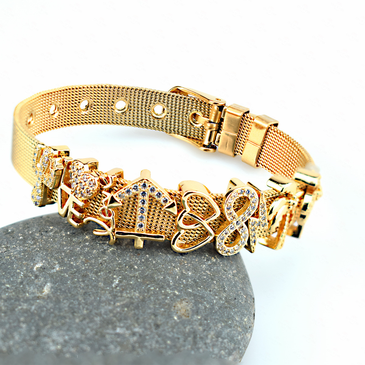 33g Weight Copper Pendant Material Zircon Inlay Material Bracelets Classification Copper Chain Material 1 Piece Quantity Holiday, Travel, Daily Occasion Copper Material Letter, Heart Shape Pattern Women's Gender Plating Design Lady Style Lady Letter Heart Shape Copper Plating Zircon Women's Bracelets 1