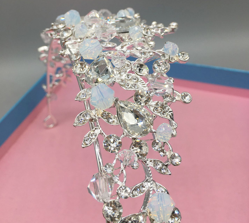 170g Weight Crown Hair Accessories Type 1 Piece Quantity Wedding, Engagement Occasion Alloy Material Crown Pattern All Seasons Season Women's Gender Plating Design Elegant, Streetwear Style Elegant Streetwear Women's Crown Alloy Plating Crown 5