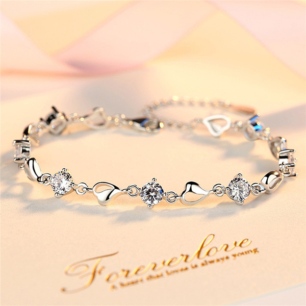 Copper bracelet heart shaped with zircon