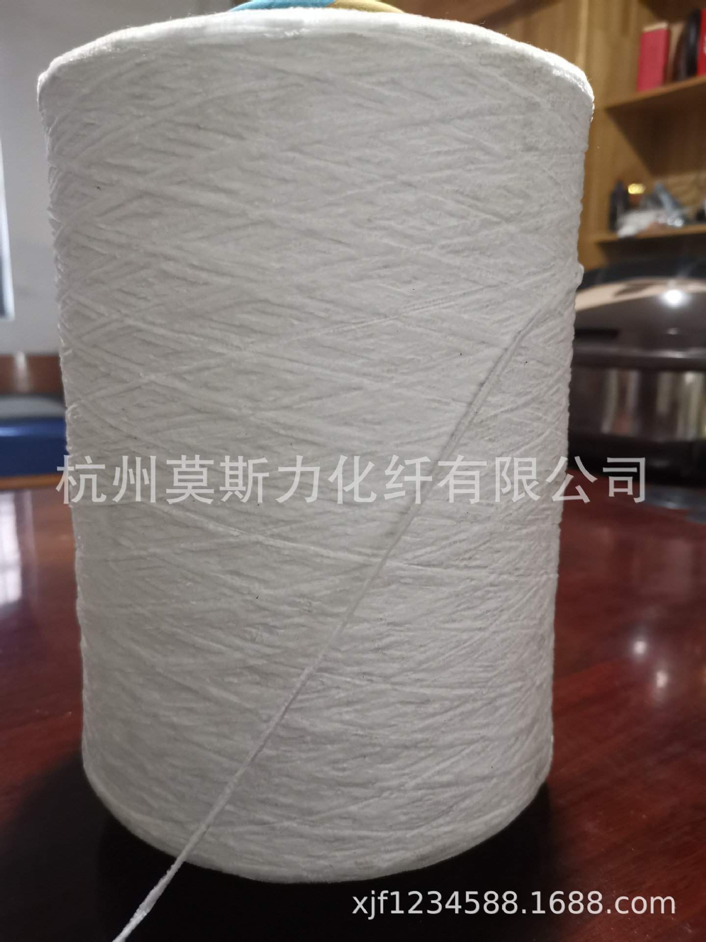 专业生产5.3支优等仿腈雪尼尔纱线