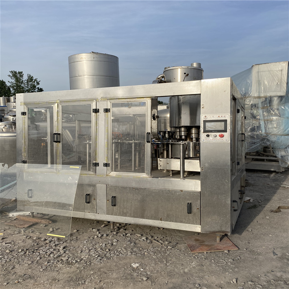 出售二手灌装机沐浴露灌装机洗衣液灌装机自立袋洗衣液果汁包装机