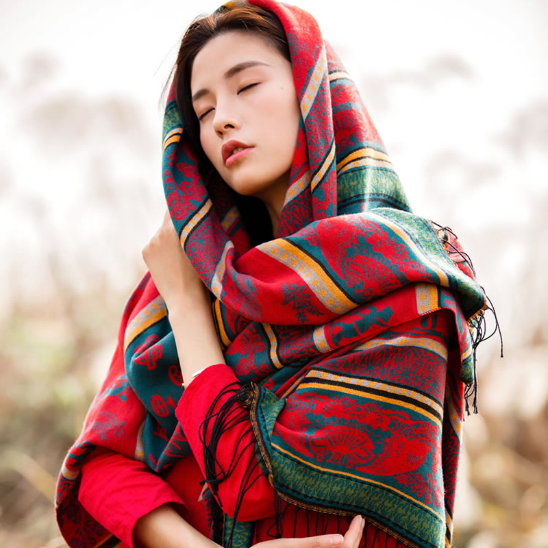 民族風披肩圍巾女秋冬季超大加厚保暖西藏麗江旅遊拍照大方巾圍巾