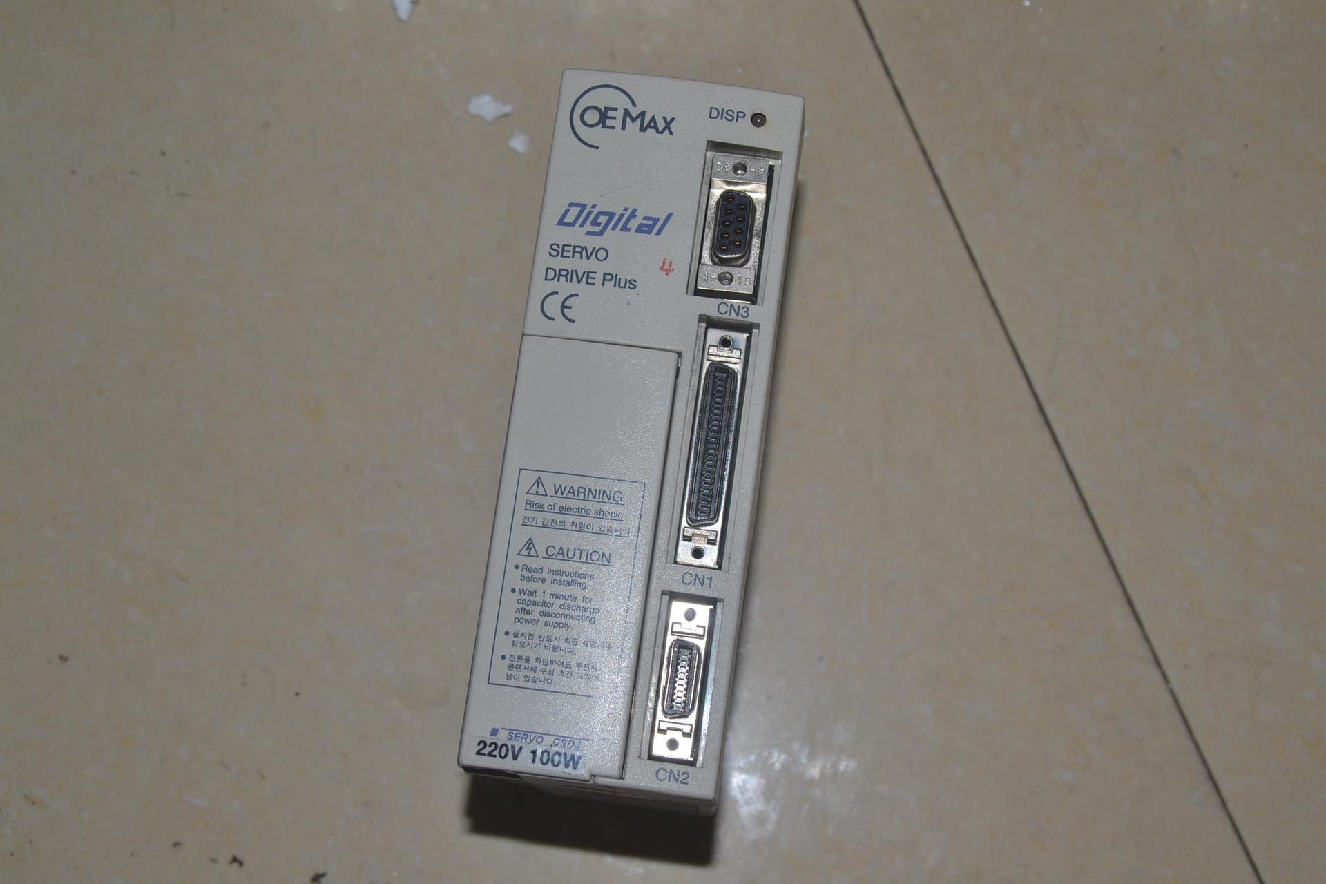 三星 CSDJ-01BX2  100W  伺服电机驱动器 有配套软件