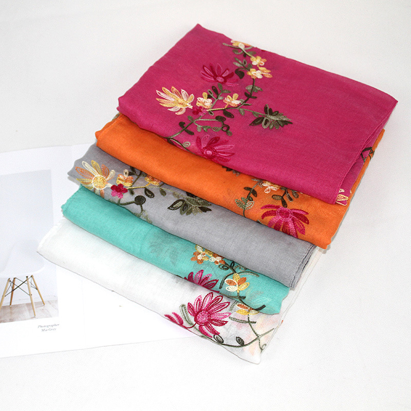Bohemio bordado de algodón y lino de La Flor bufanda de las mujeres de Nepal viajes estilo étnico bordado bufanda chal