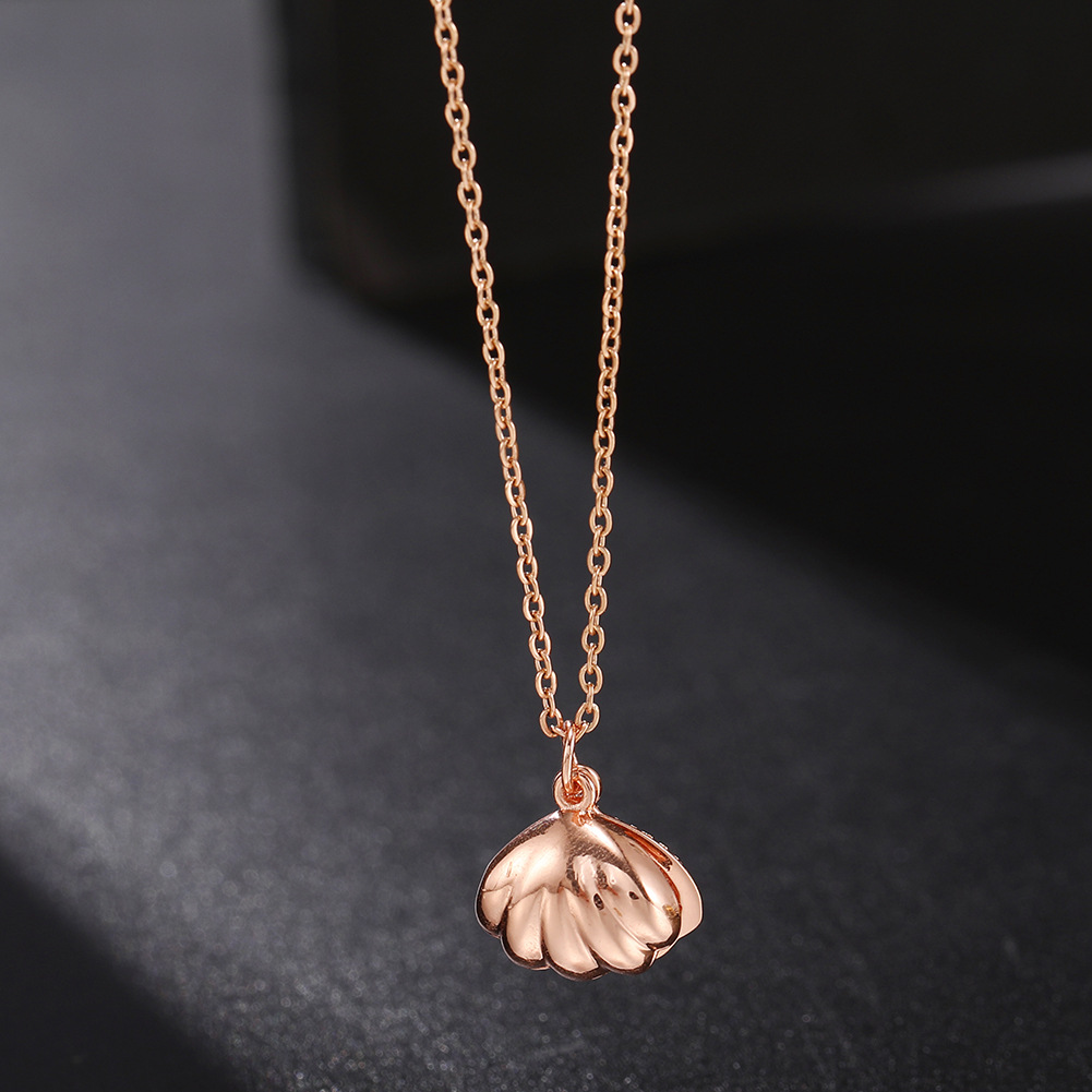 New Fashion Scallop Pendant Necklace display picture 7