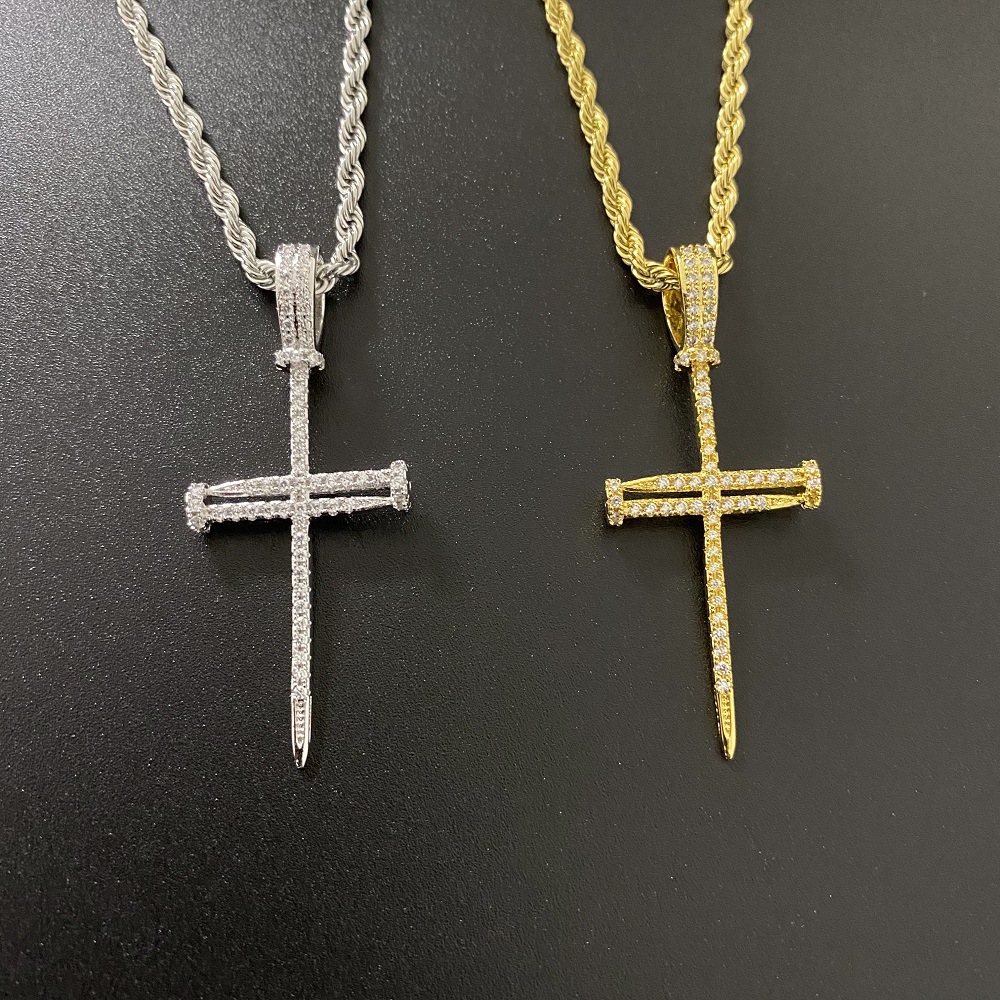 Cross Pendant Necklace Image 5