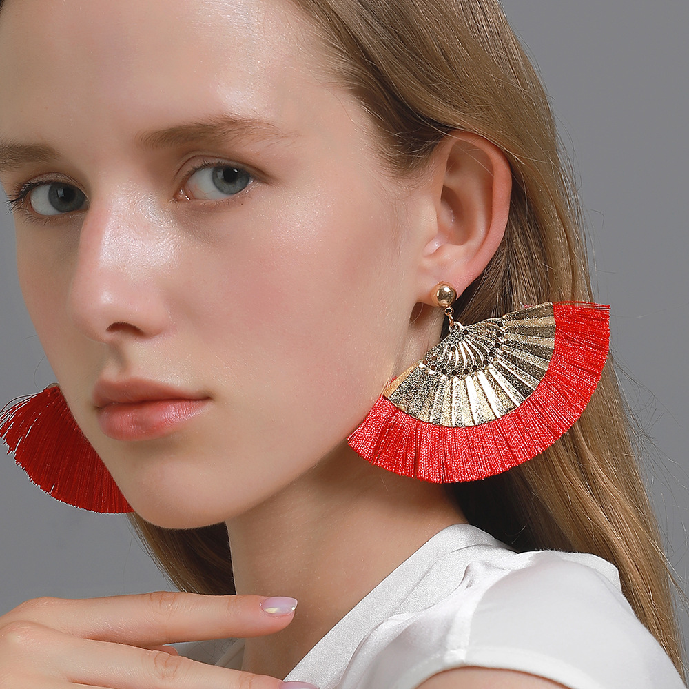 New Exaggerated Frosted Fan-shaped Bohemian Tassel Earrings Wholesale display picture 2