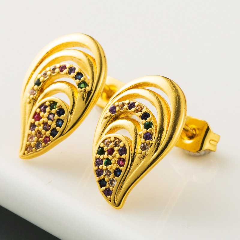 Fashion  New Hollow Hollow Earrings Brass Micro Color Inlaid Zircon Earrings  Plated True Gold Earrings Nihaojewelry Wholesale display picture 4