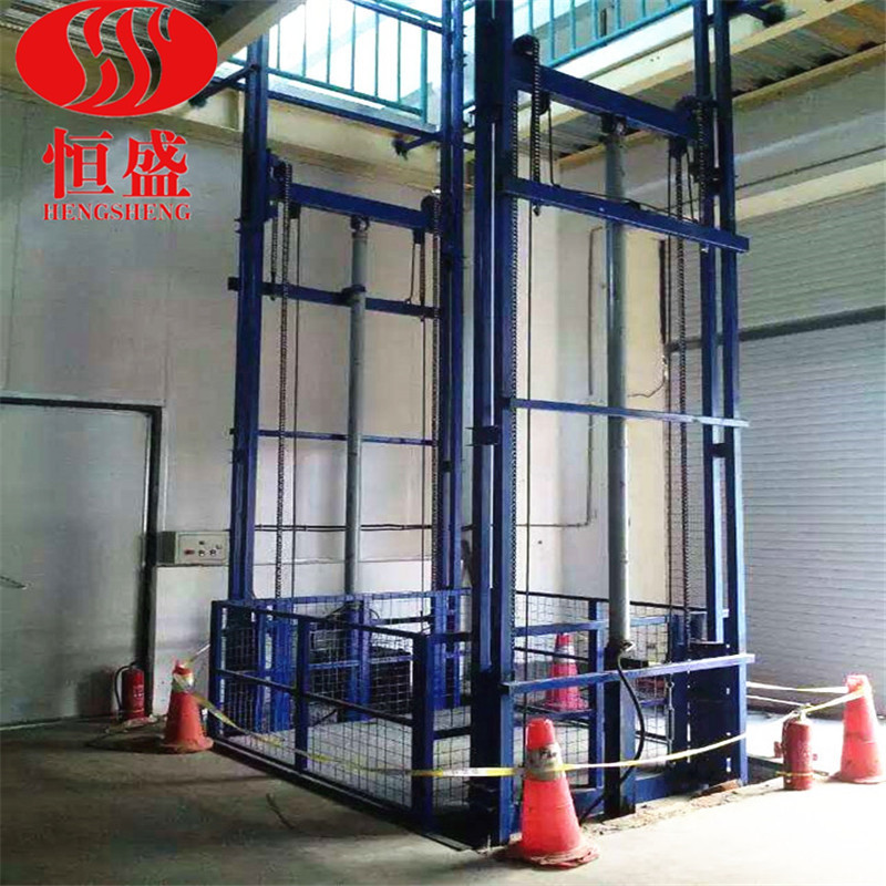 定制导轨升降货梯仓库厂房货梯电动升降货梯工厂运货升降货梯平台