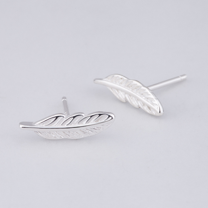 Fashionable elegant earrings
