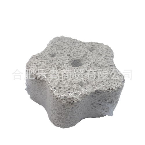 Hamster Supplies Gnawing Stone Chinchilla Squirrel Volcanic Stone Gnawing Stone Parrot Beak and Claw Grinding Stone