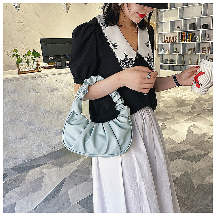 Women's Small All Seasons Pu Leather Solid Color Fashion Dumpling Shape Magnetic Buckle Underarm Bag display picture 65