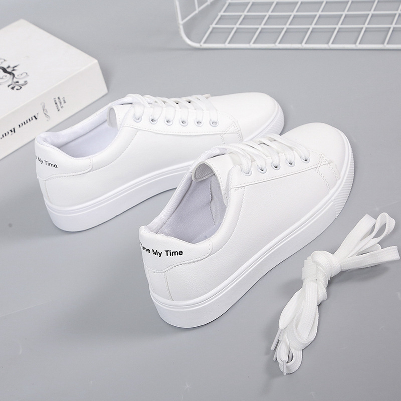 Small white shoes women's 2022 new fashion breathable board shoes flat white shoes Street casual women's shoes spring and summer thin