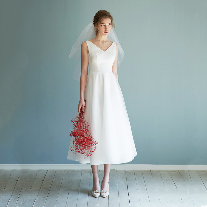 Satin Light Wedding Dress 2022 New European and American White Simple Mori Style Short Banquet Dress for Women