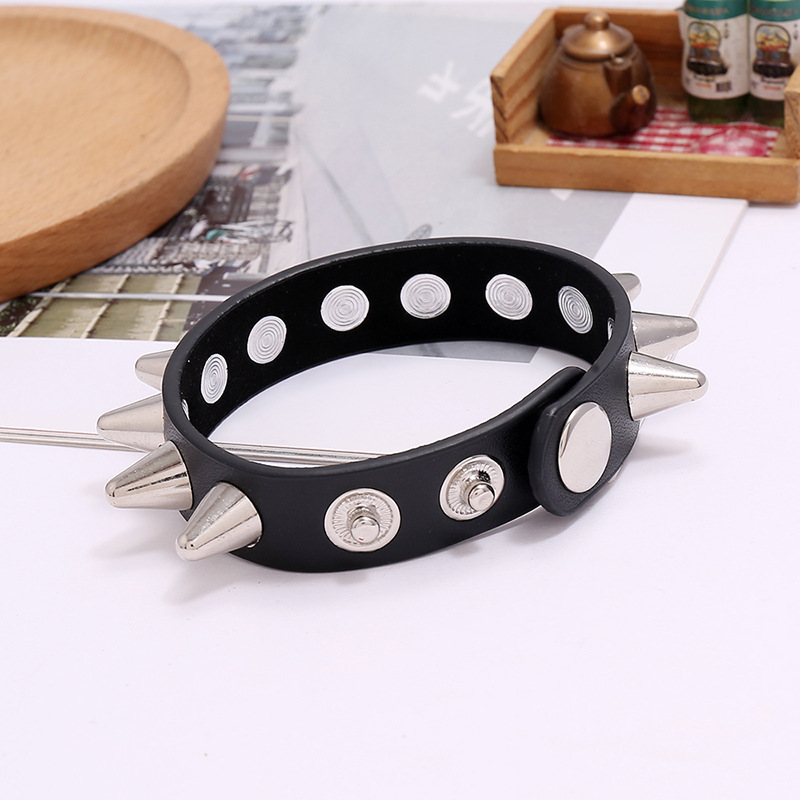 Fashion spiked punk menu0027s leather bracelet hot-selling wholesale nihaojewelry