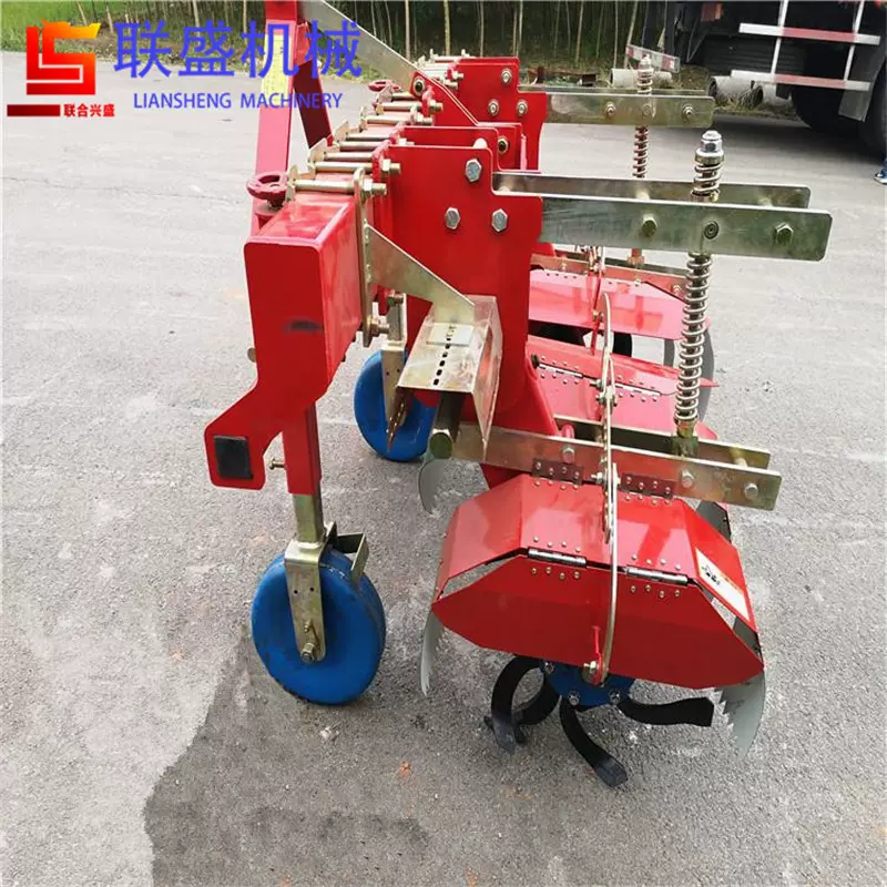 起垄覆土机 四轮拖拉机带带土豆上土机 土豆种植培土机价格