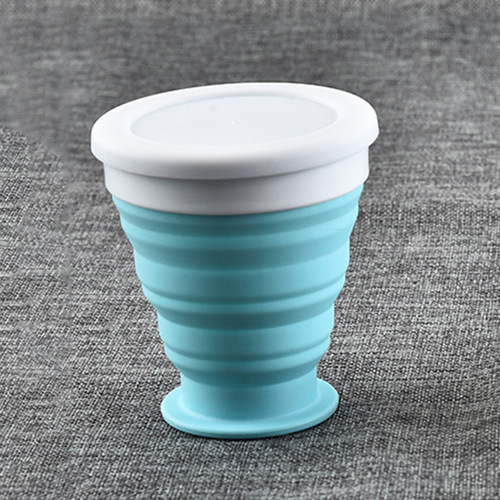 创意户外运动水杯可折叠旅行便携式硅胶水壶多功能折叠瓶水杯批发