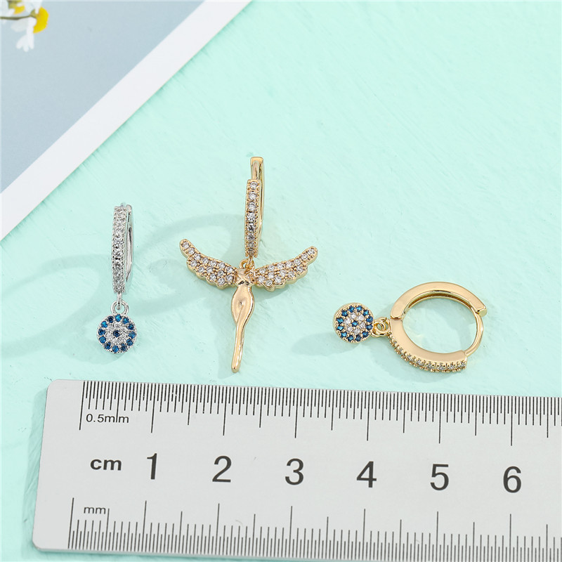 Asymmetric Diamond-studded Sun Angel Wings Copper Micro-inlaid Zircon Earrings display picture 2