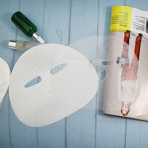 Manufacturer wholesale 22g ultra-thin invisible bionic mask paper elastic super skin-friendly disposable human skin mask cloth