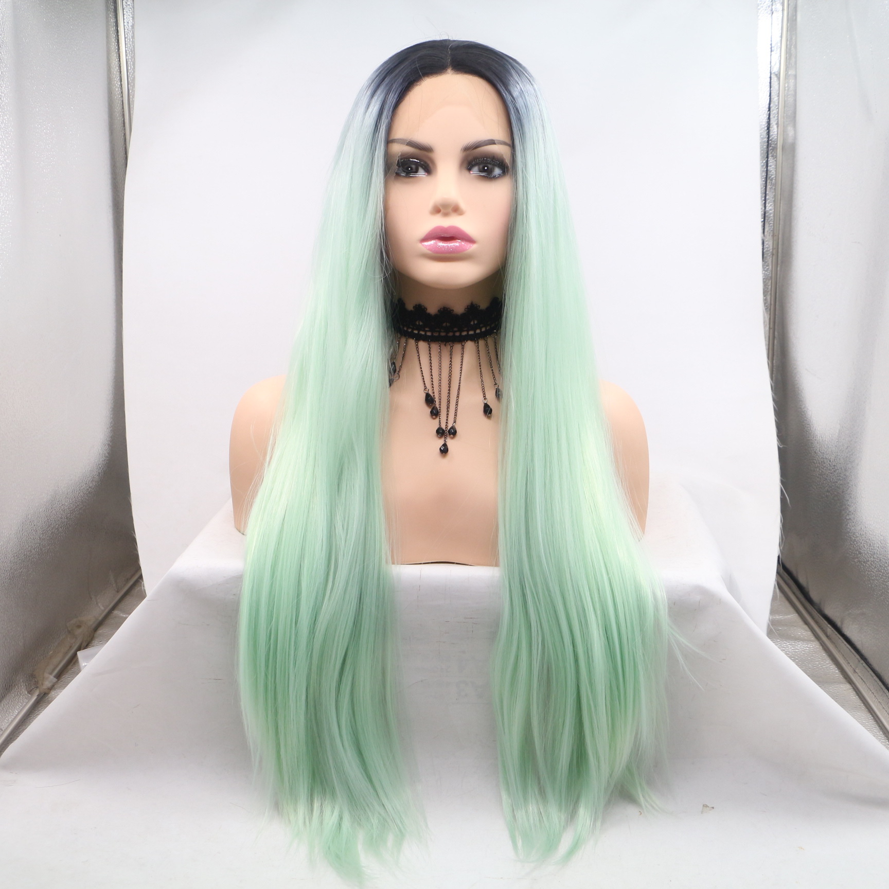 Comercio exterior de fibra química europea y americana pelucca verde claro para mujeres cabello largo gradiente personalidad de cabello recto de alta temperatura seda cubierta al por mayor