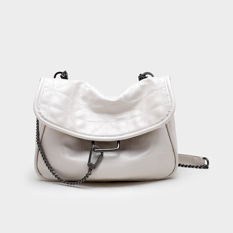 Black Versatile Rock Soft One Shoulder Crossbody Lingge Chain Wandering Women's Bag_voghion.com