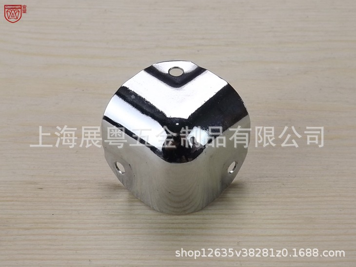 AW021 - 27 caja de madera esquina de metal esquina de hierro 90 grados borde de ángulo recto muebles de ángulo acústico esquina de hierro