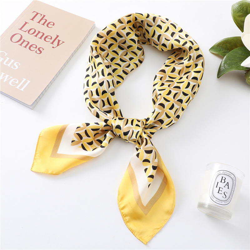 Fashion Scarf Women's New Style Small Square Scarf 70cm Versatile Decorative Neck Scarf Protect Cervical Neck Scarf_voghion.com