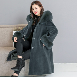 2020冬新款海宁羊剪绒大衣女中长款仿狐狸毛御寒保暖连帽外套潮