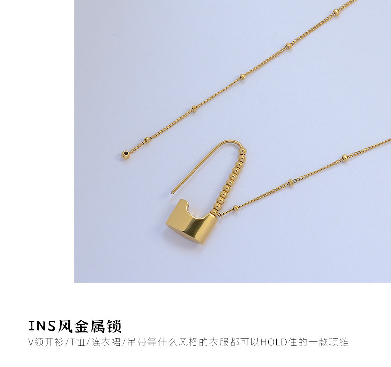 Minimalist Style Folding Pin Metal Lock Pendant Buckle Titanium Steel Necklace display picture 4