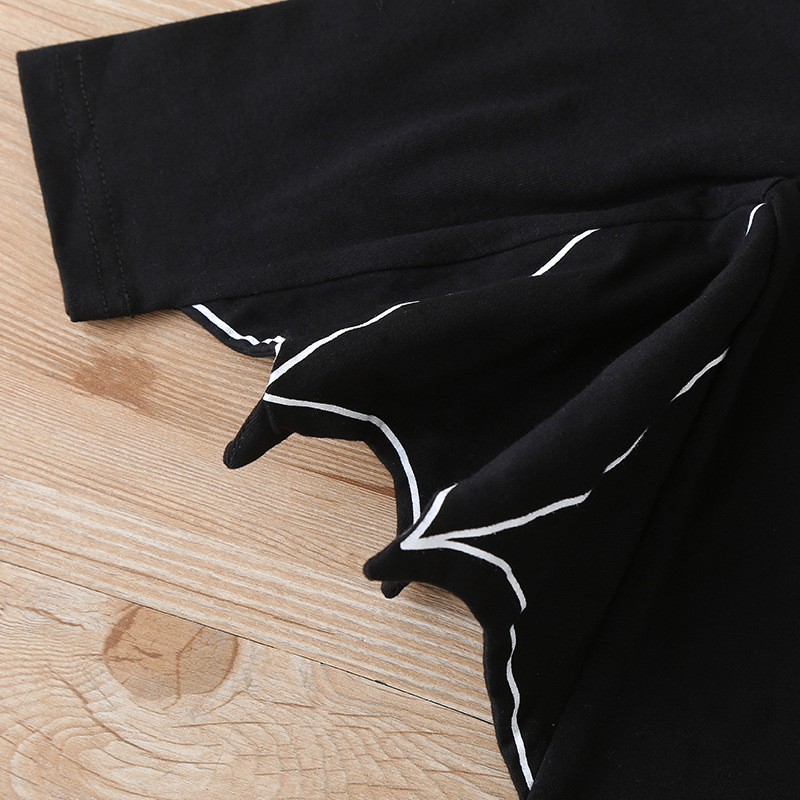 Baby Romper Jumpsuit Halloween Bat Shape Triangle Jumpsuit Climbing Suit display picture 5