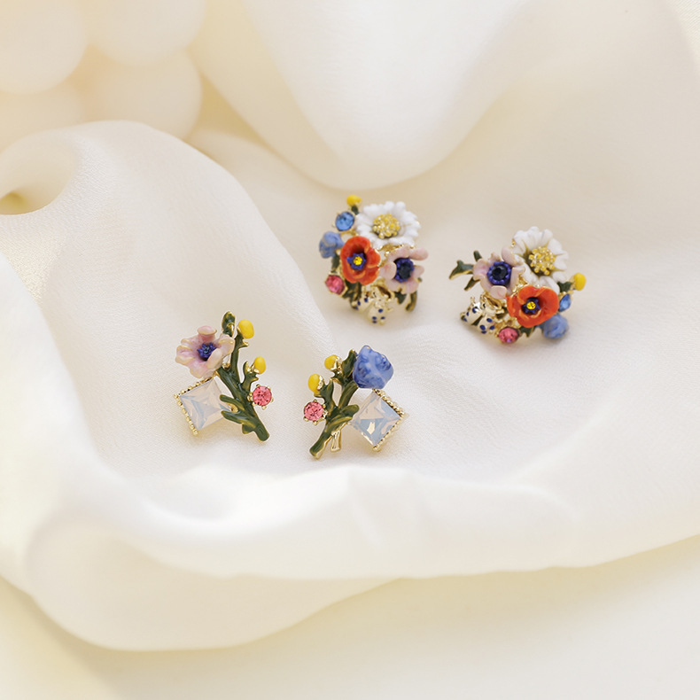 1 Pair Fashion Flower Alloy Enamel Women's Ear Studs display picture 2