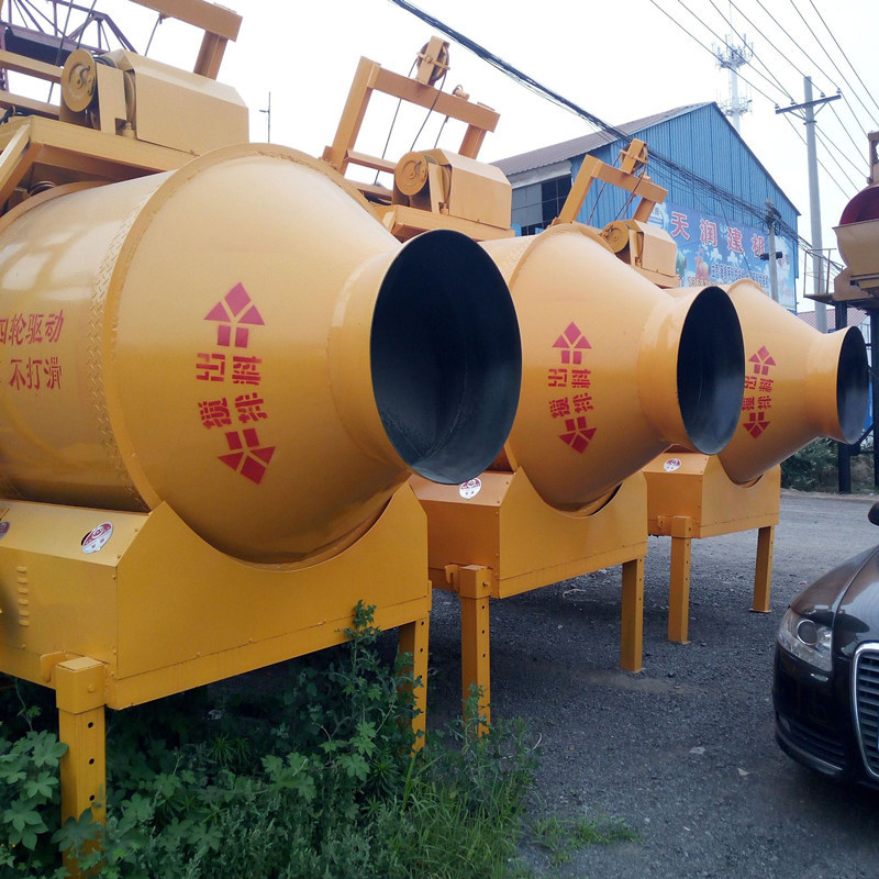 10281931318_551438394