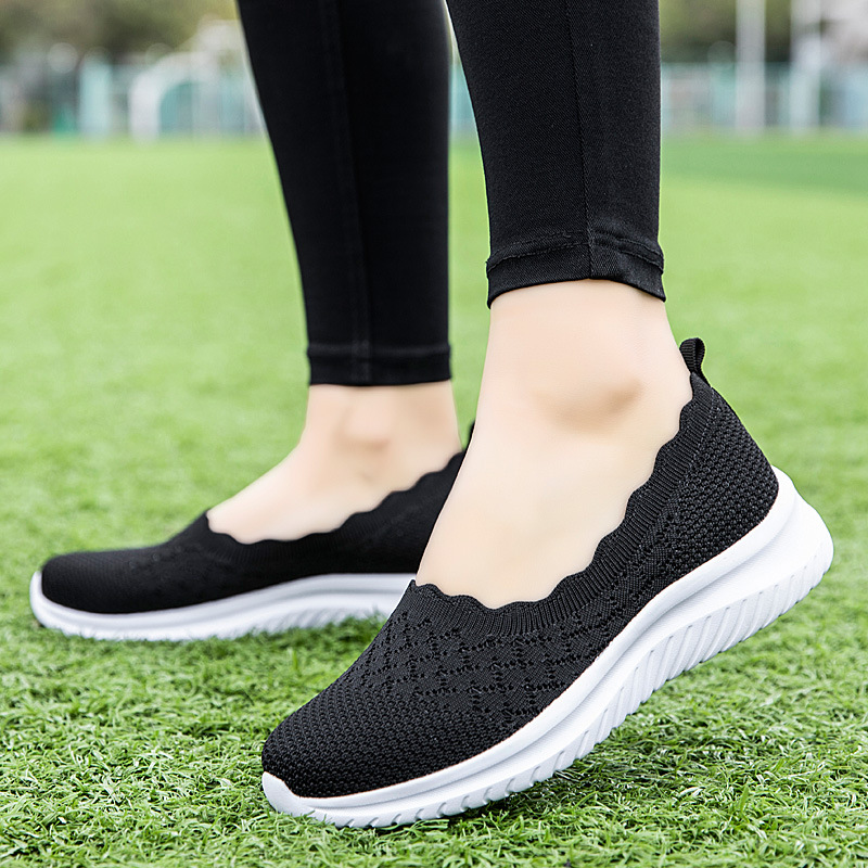 summer Net surface ventilation Large Mom shoes Middle and old age Walking shoes soft sole the elderly Shoe wholesale