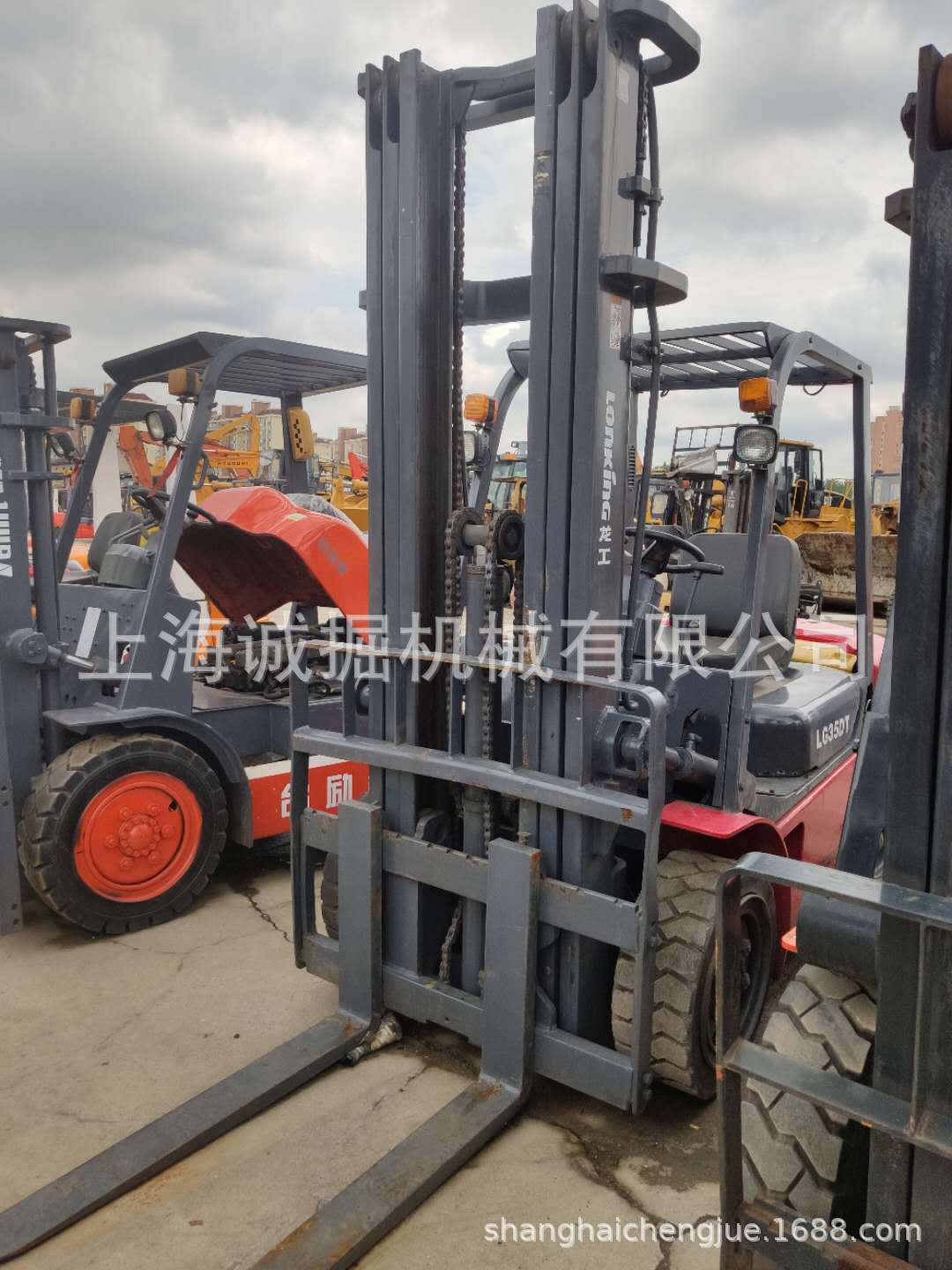 二手龙工3.5吨，3节门架，升高6米