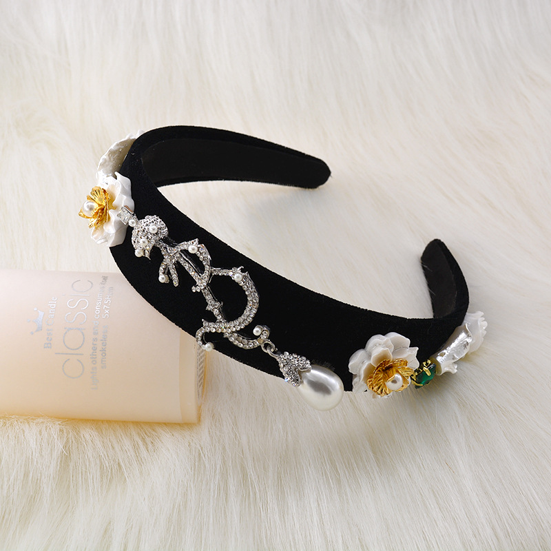 Korean New Fashion Baroque Style Inlaid Color Diamond Wide-side Cheap Headband Wholesale display picture 1