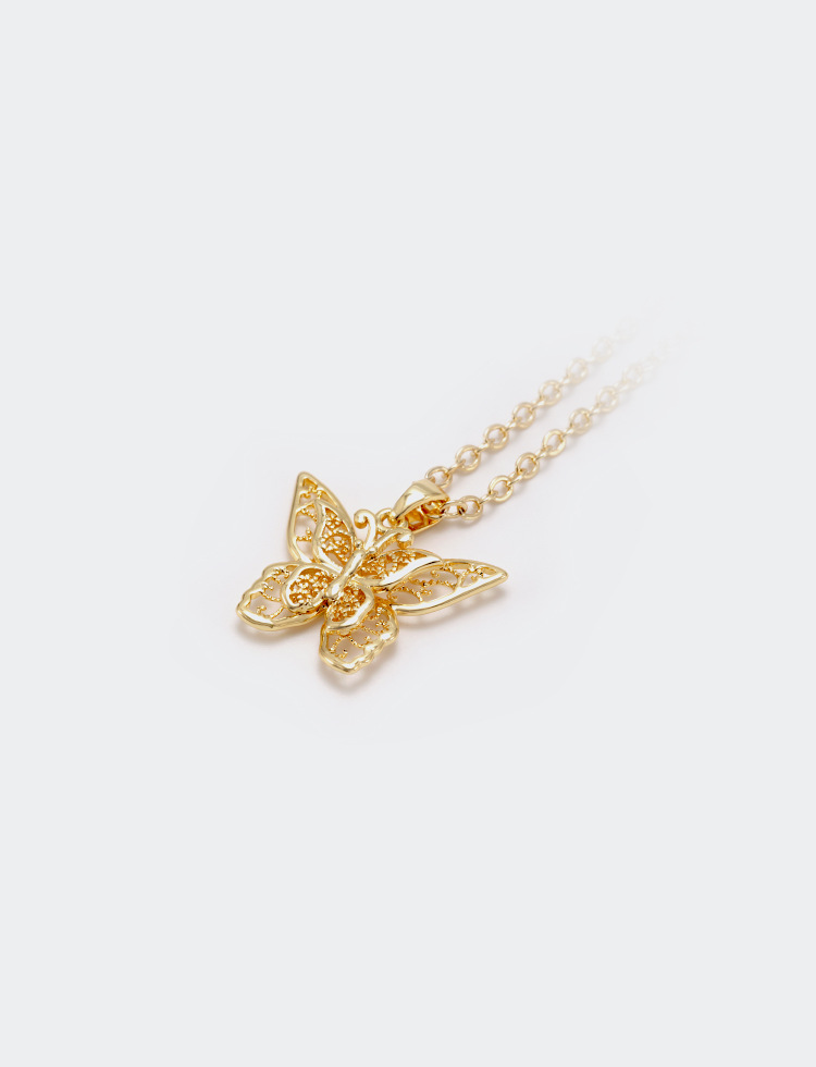 Fashion Pendant Carved Butterfly Necklace display picture 3