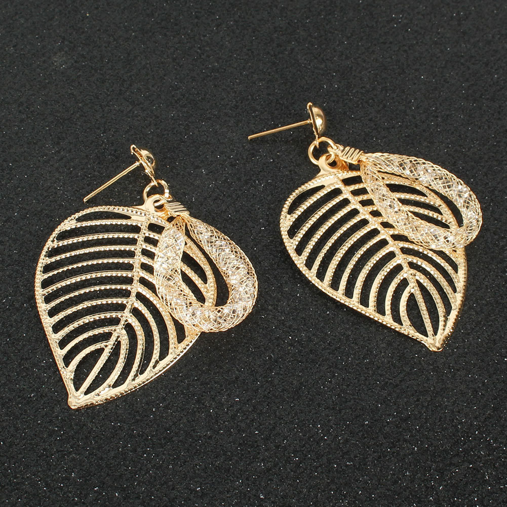 Fashion New Simple Style Wild Leaf  Earrings Wholesale Nihaojewelry display picture 4