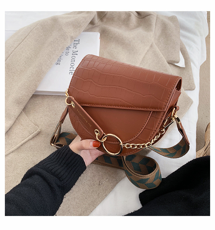 Fashion Messenger Shoulder Bag display picture 7