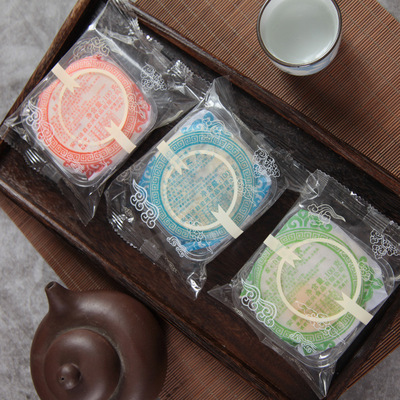 苏式月饼中秋传统老式手工蛋黄莲蓉豆沙伍五仁黑芝麻100g团购批发|ms