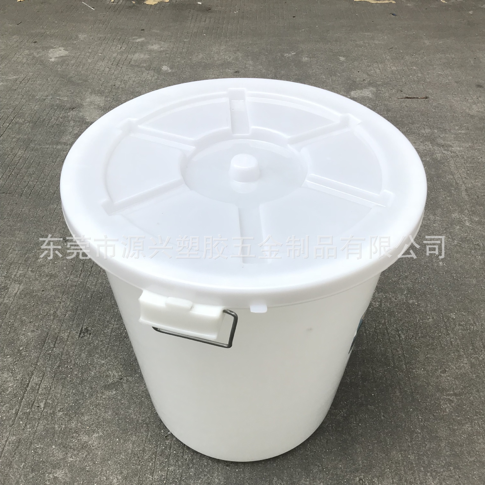 大号塑料圆桶 盖子卡住锁紧密封发酵腌制桶 食品泡菜酿酒储蓄水桶