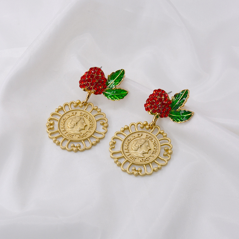 Baroque Red Cherry Strawberry Earrings New Wave Simple Coin Portrait Earrings Wholesale Nihaojewelry display picture 4