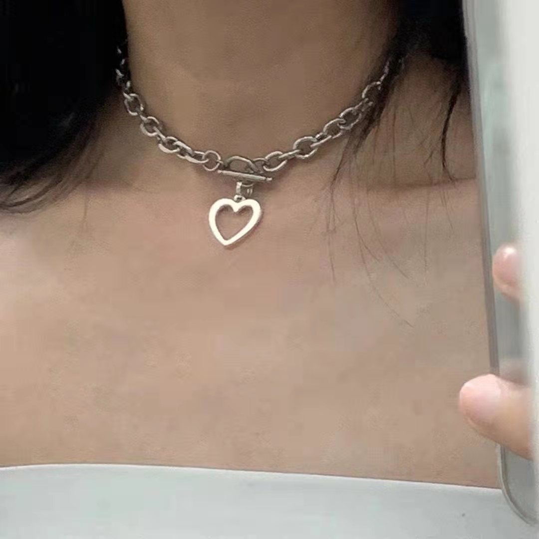 retro brand pendant hip-hop style