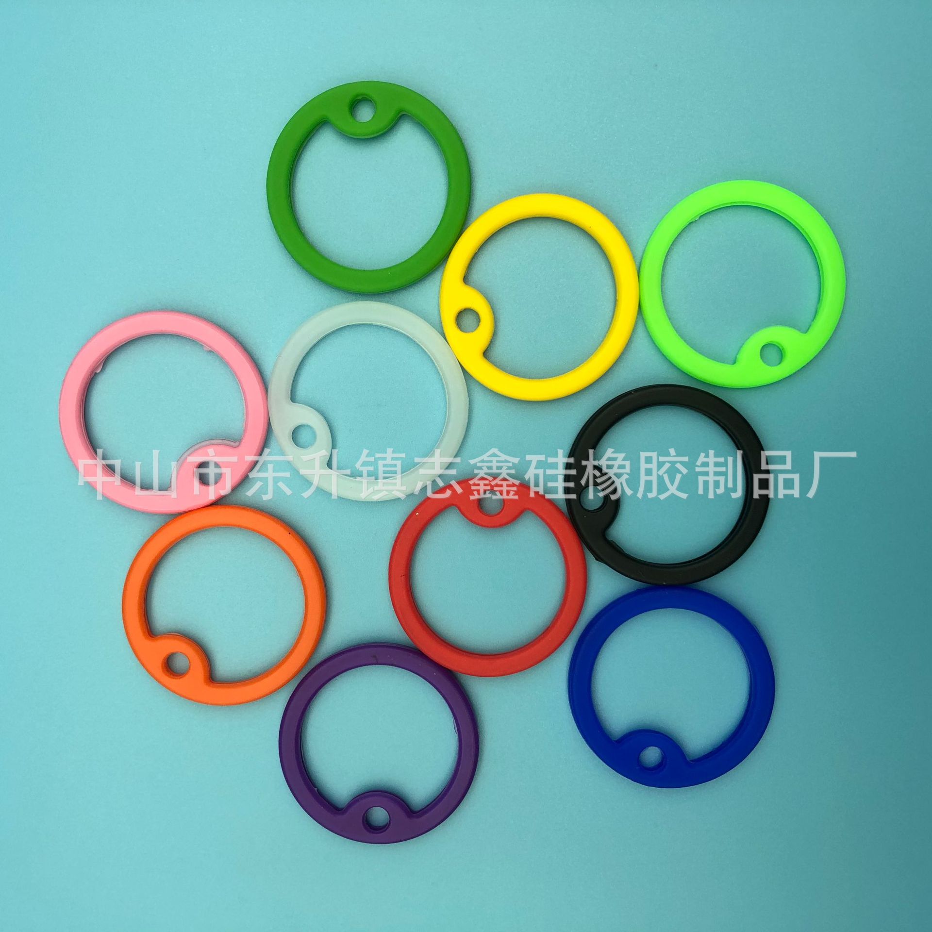 中山东升硅橡胶制品 硅胶狗牌套硅胶狗圈吊牌消音圈 单孔双孔狗牌