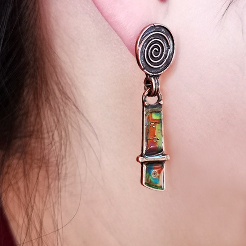 Retro Creative Spiral Colored Glass Earrings Bohemian Personalized Earrings display picture 5