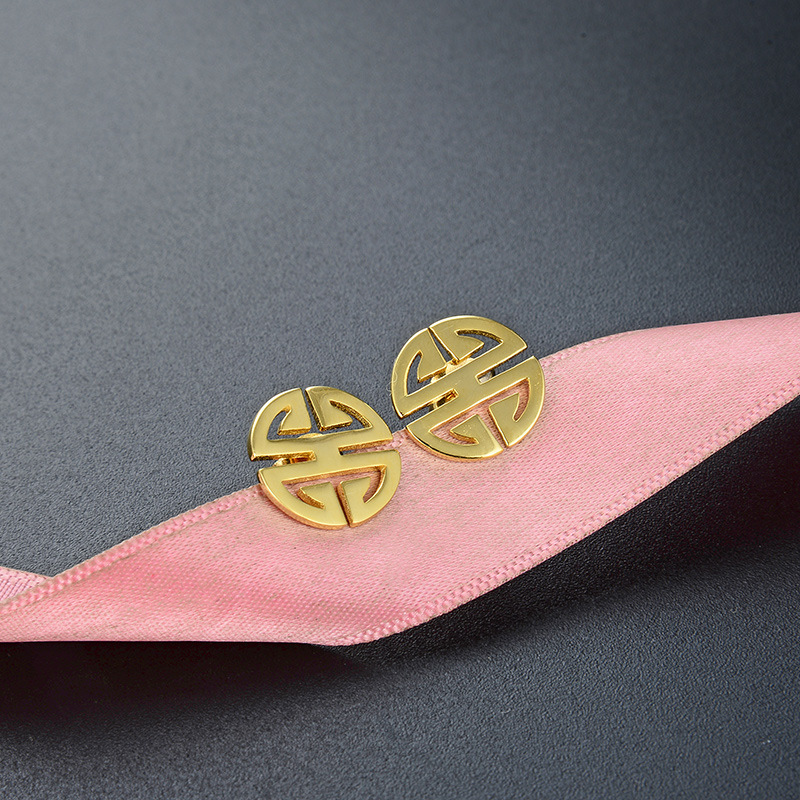 Estilo chino simple s925 pendientes de plata estilo japonés y coreano dulce retro geométrico pendientes de oro fuente al por mayor