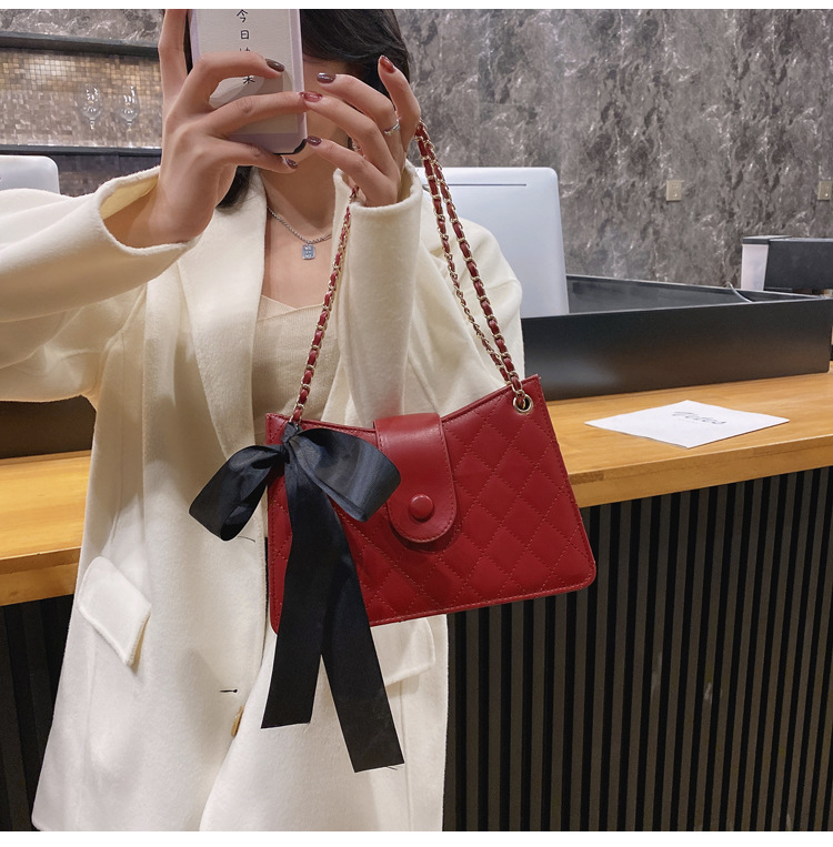 Großhandel Frauen Lässig Kette Taschen Handtaschen display picture 14