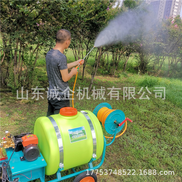 厂家批发48V电动遥控果树打药机真空四轮农用喷雾器移动式消毒机