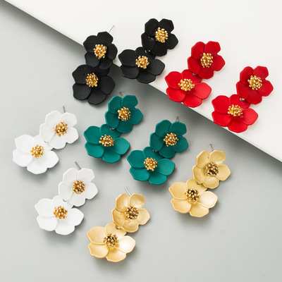South Korea fashion small pure and fresh and sweet temperament multilayer flower earrings female alloy paint contracted popular silver earrings